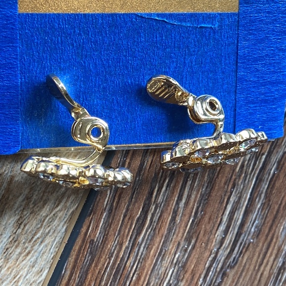 Gold Tone and Glass Clip On Earrings - Picture 6 of 8